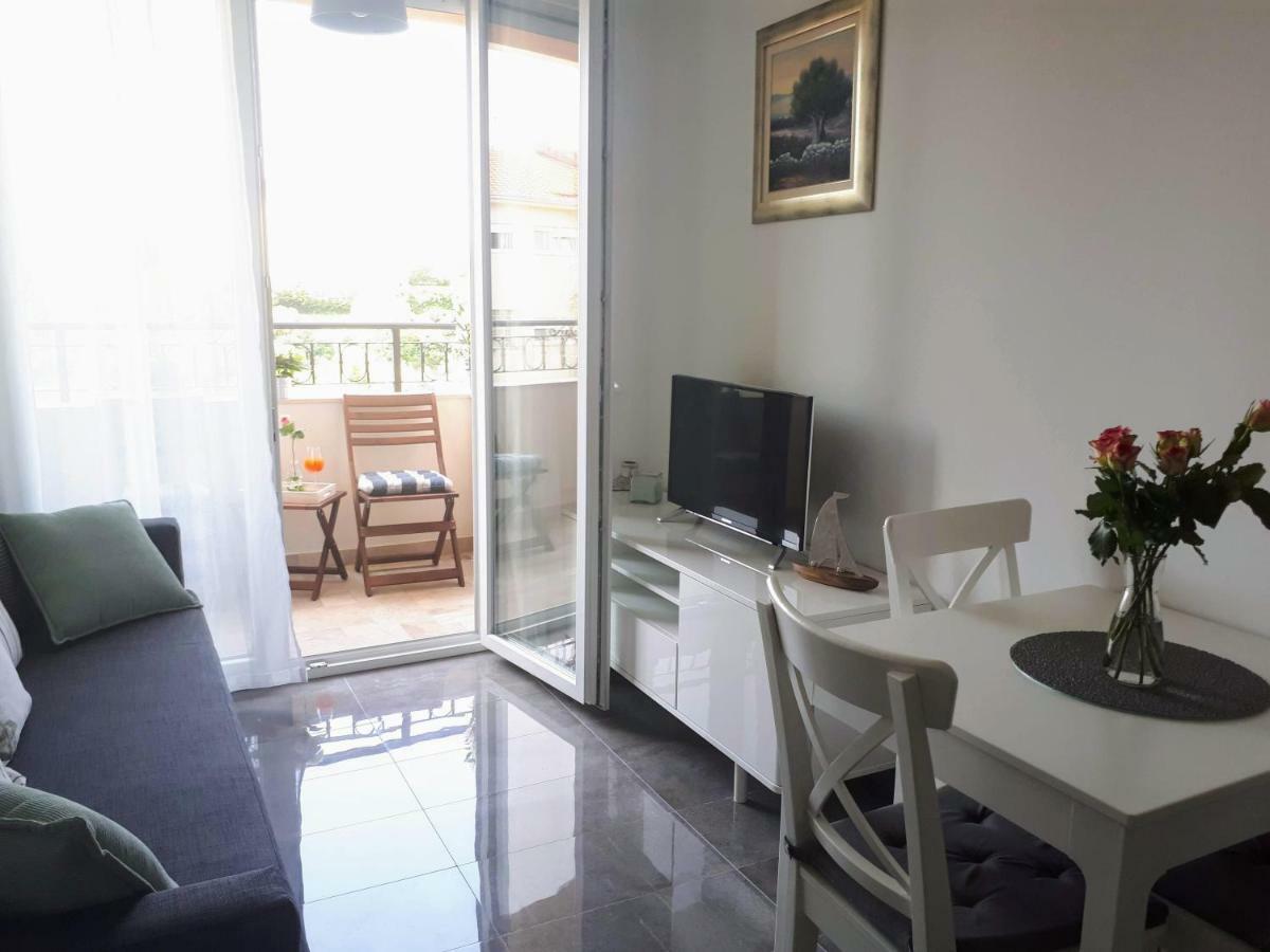 Apartment Eni With Garage Parking Сплит Екстериор снимка