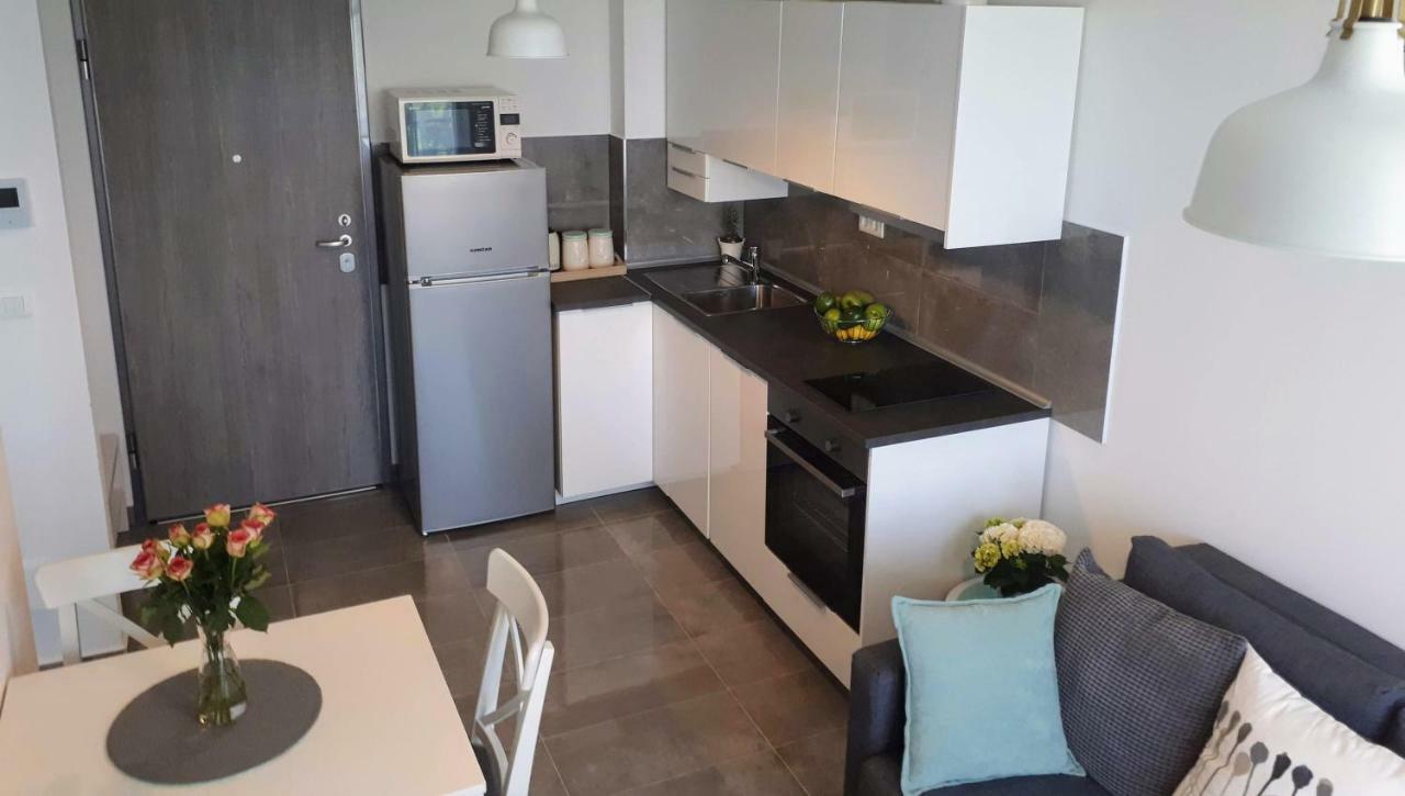 Apartment Eni With Garage Parking Сплит Екстериор снимка